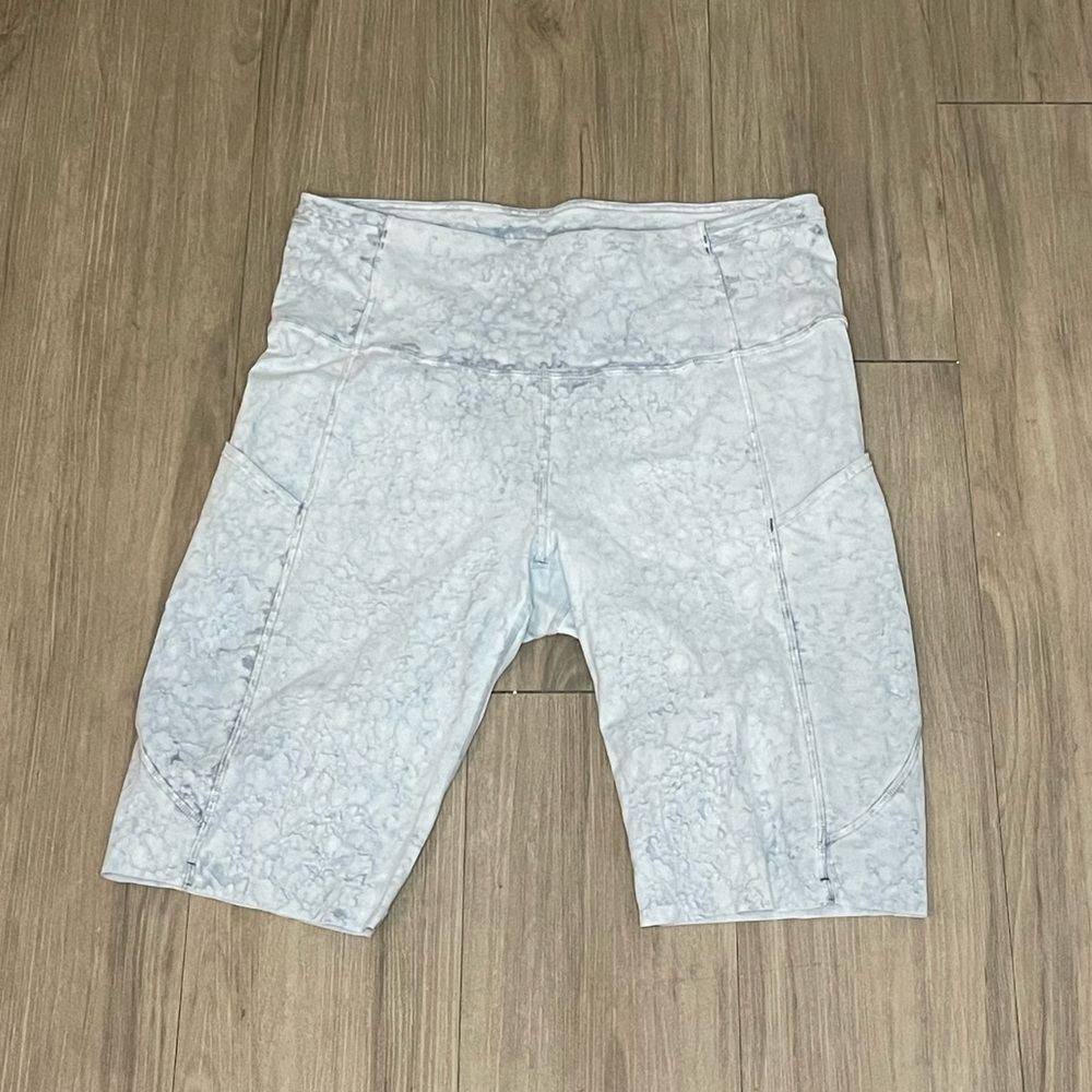 Lululemon biker shorts